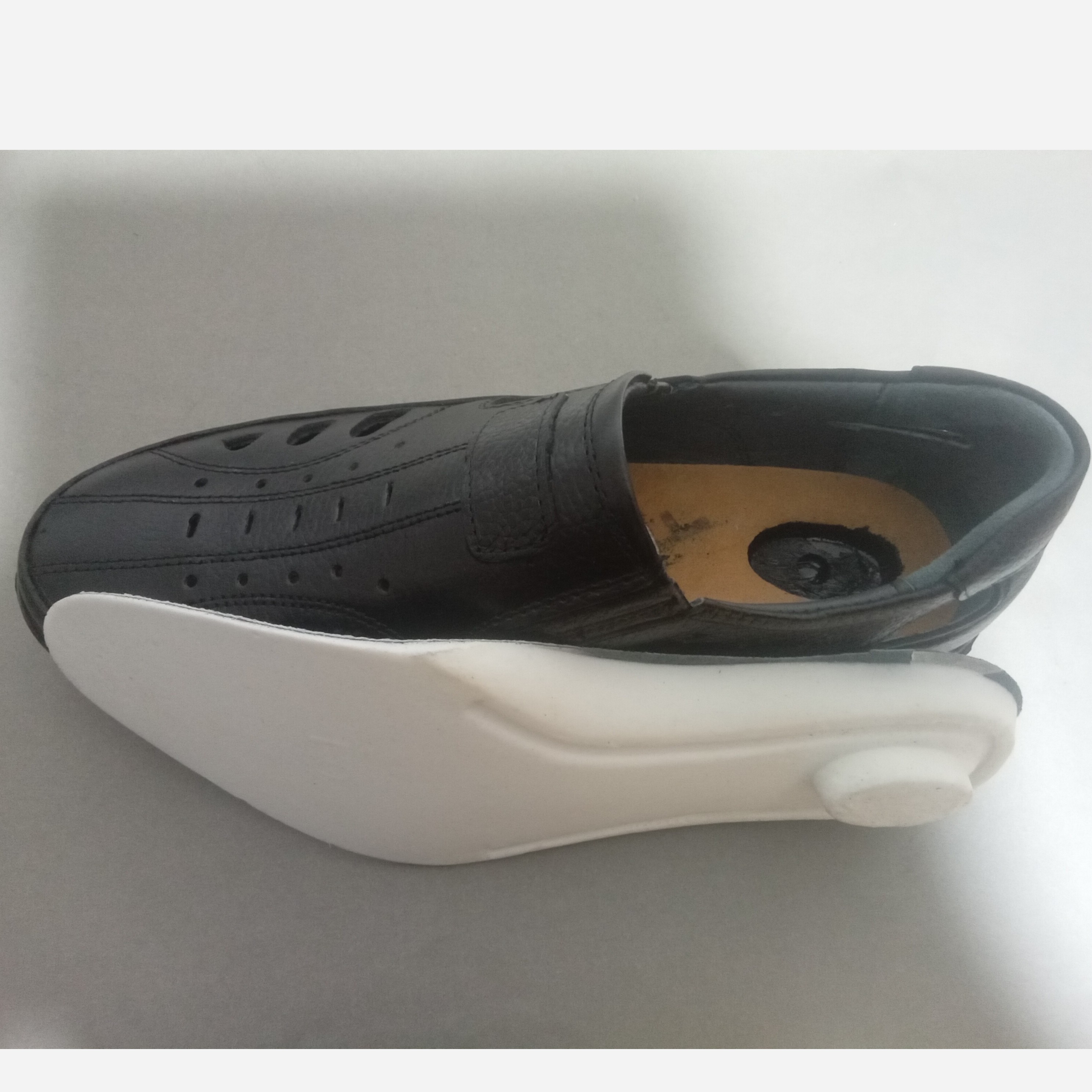 کفش تابستانی اسلوکس sluxe مردانه چرم طبیعی رویه و آستر و کف داخل چرم طبیعی زیره پیو دارای پد خارپاشنه