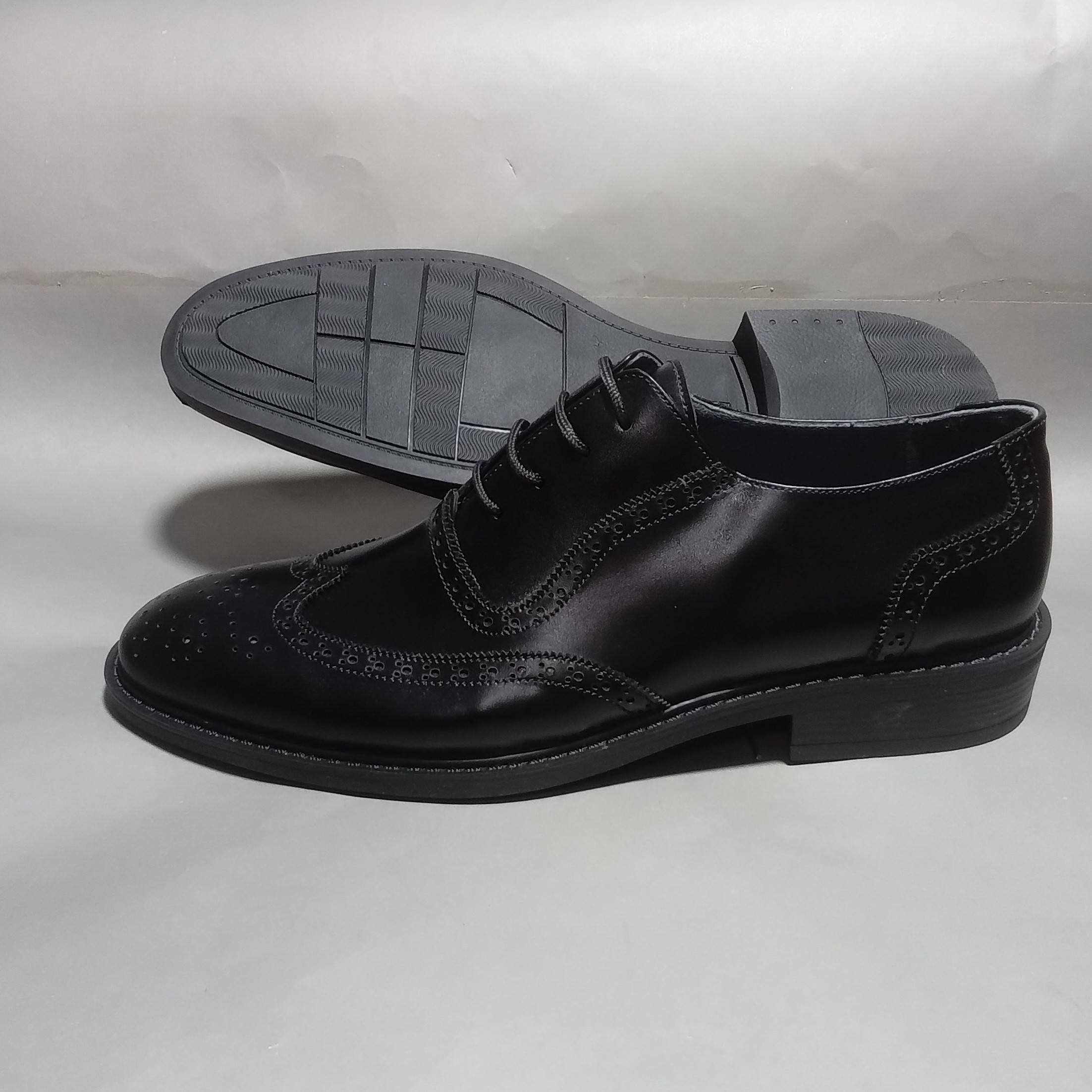 کفش مجلسی کد234 زیرهrubber چرم گاوی قیمت قدیم