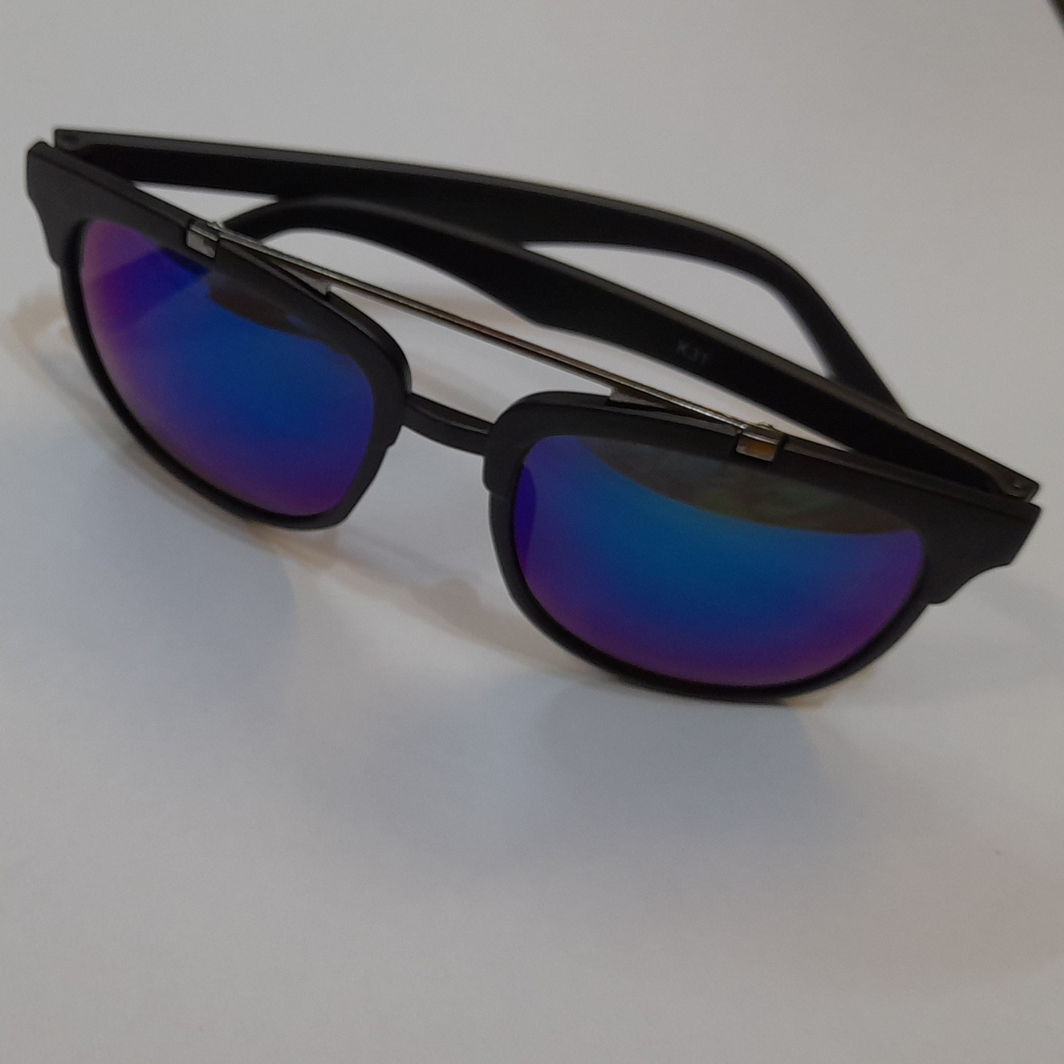 عینک دودی عینک آینه ای عینک جیوه ای عینک آفتابی زنانه و مردانه